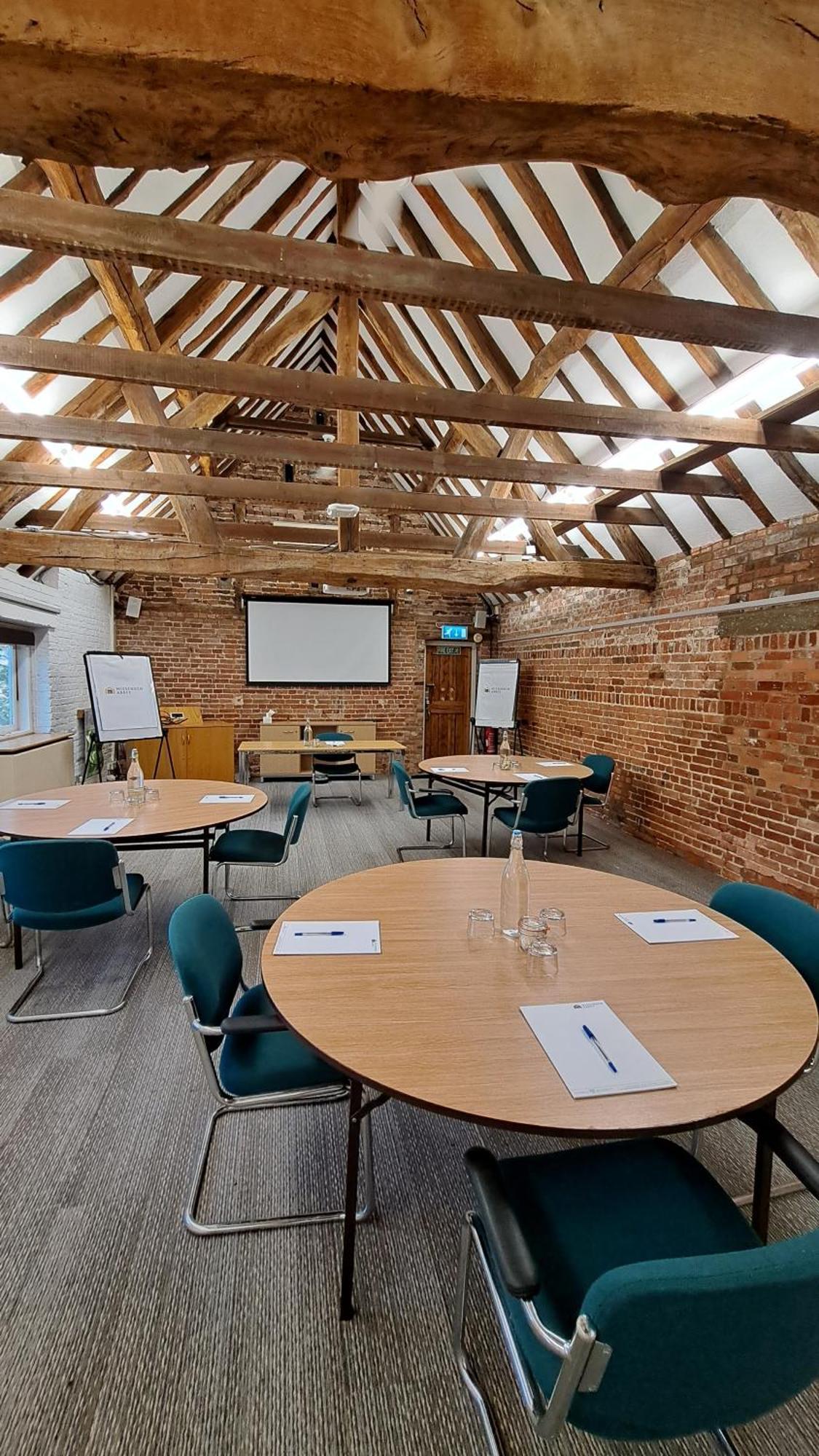 לינה וארוחת בוקר גרייט מיסנדן The Coach House At Missenden Abbey מראה חיצוני תמונה